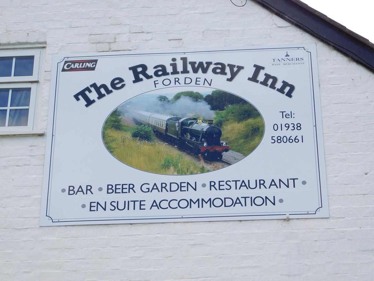 The Railway Inn Forden Екстер'єр фото